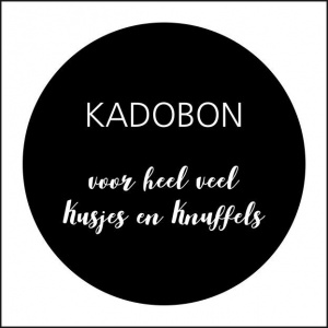 Wenskaart “Kadobon voor knuffels” – 150 x 150 mm – Inclusief Envelop