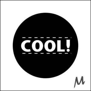 500x - "COOL!" - Wensetiketten - Gelegenheidsetiketten - Sluitzegels - Ø47mm - Zwart met Witte Opdruk - Inclusief Dispenserdoos